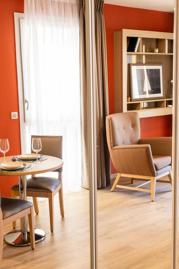 Zenao Frejus Aparthotel Exterior foto