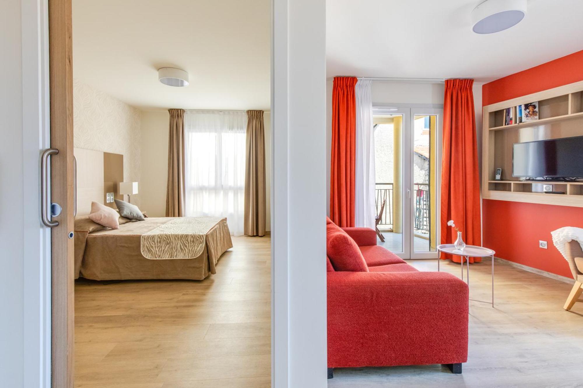 Zenao Frejus Aparthotel Exterior foto