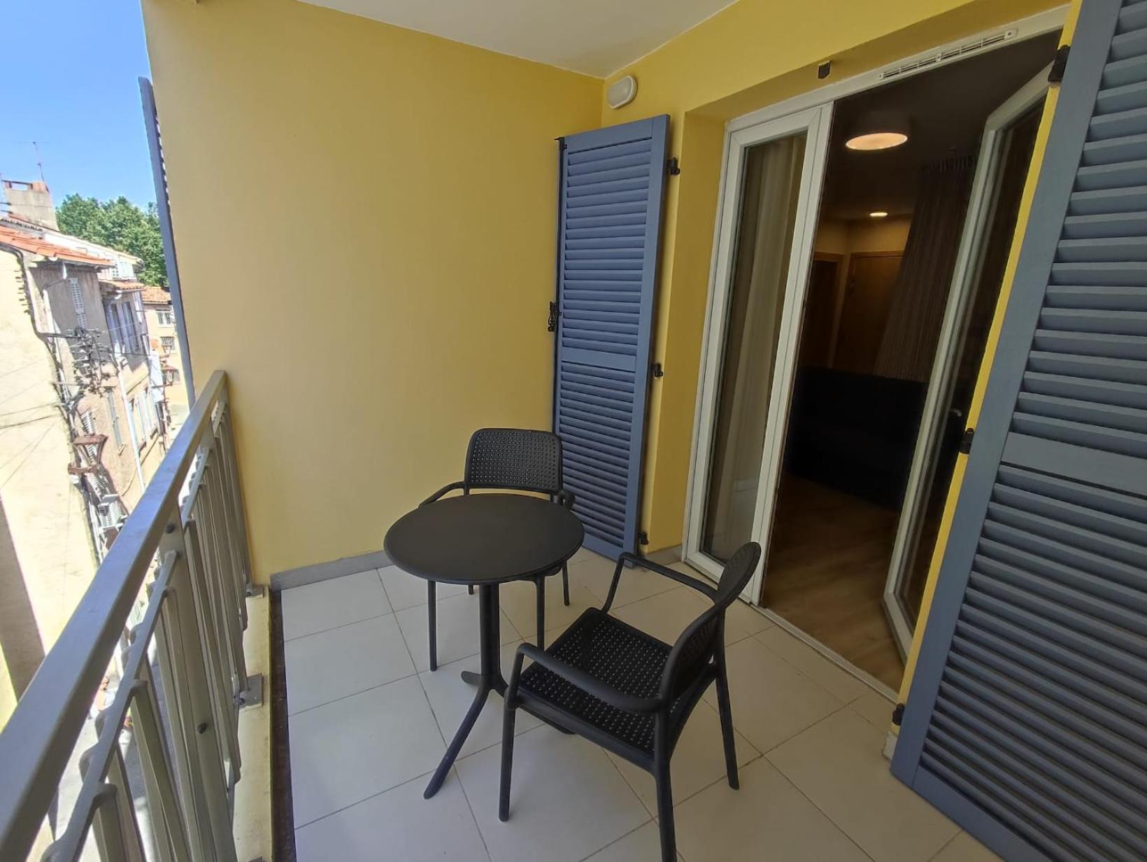 Zenao Frejus Aparthotel Exterior foto